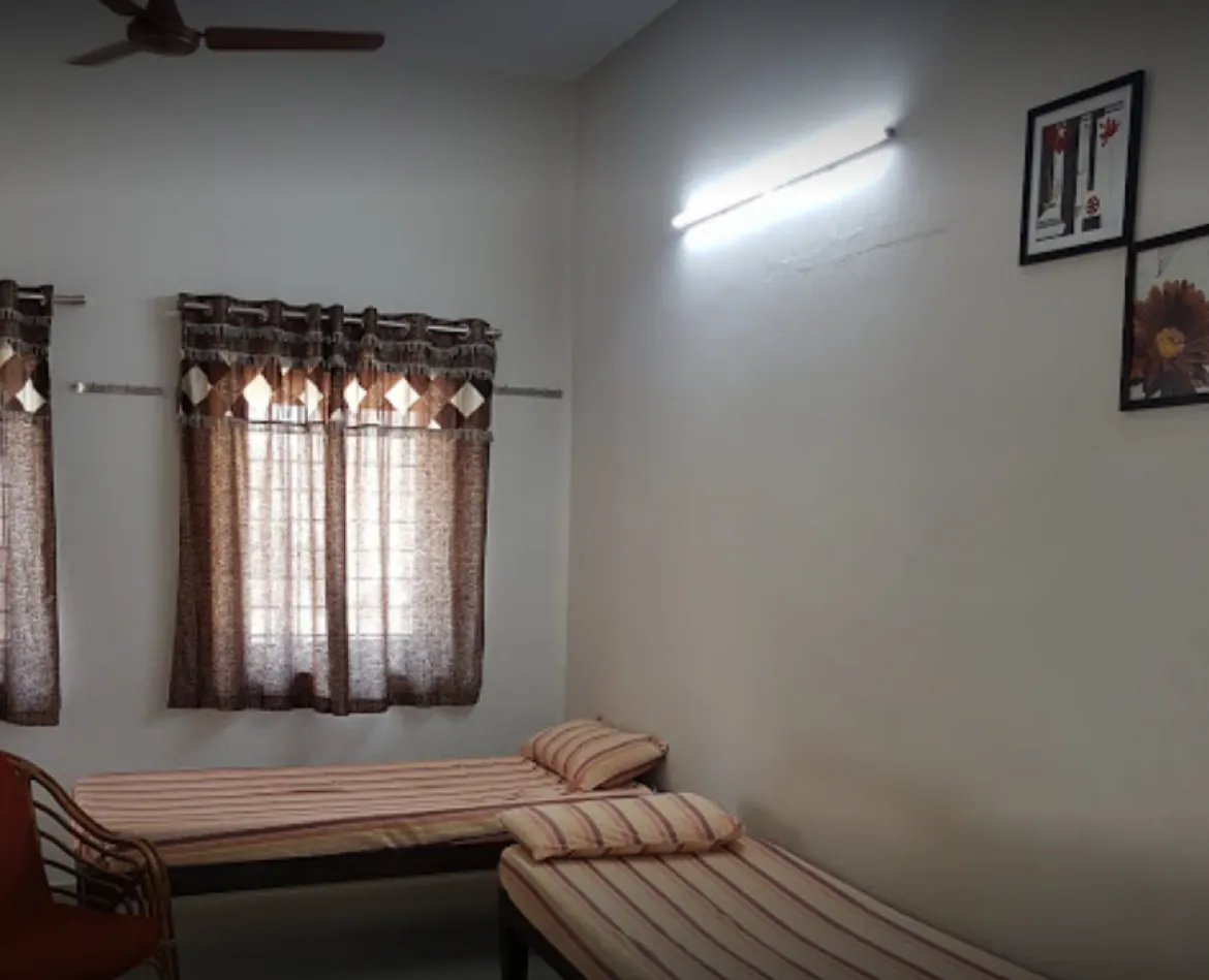 APPLE TREE MENS HOSTEL - PG # MANSION # GENTS AC PAYING GUEST