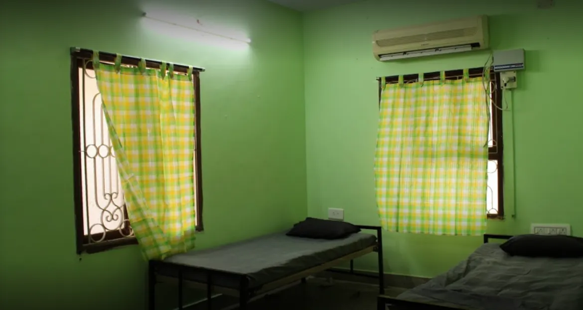 Cruze Stays - PG For Men in Porur