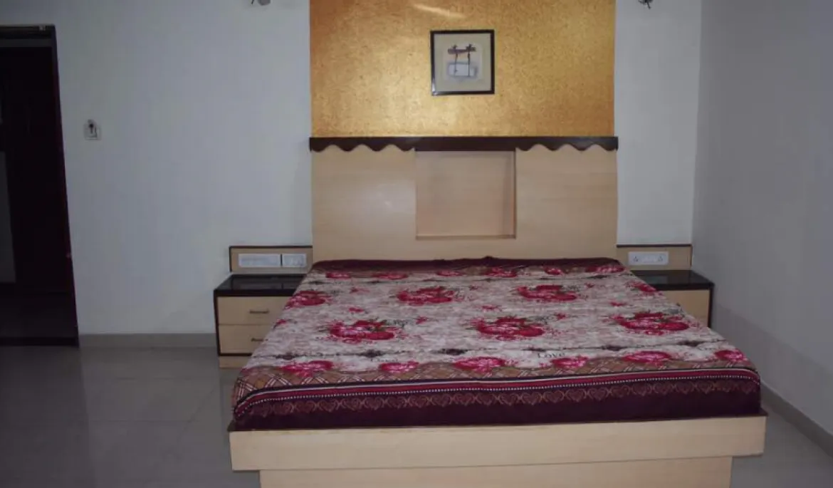 Crystal Rocks Suites & PG Accommodation For Gents in Bengaluru, Karnat
