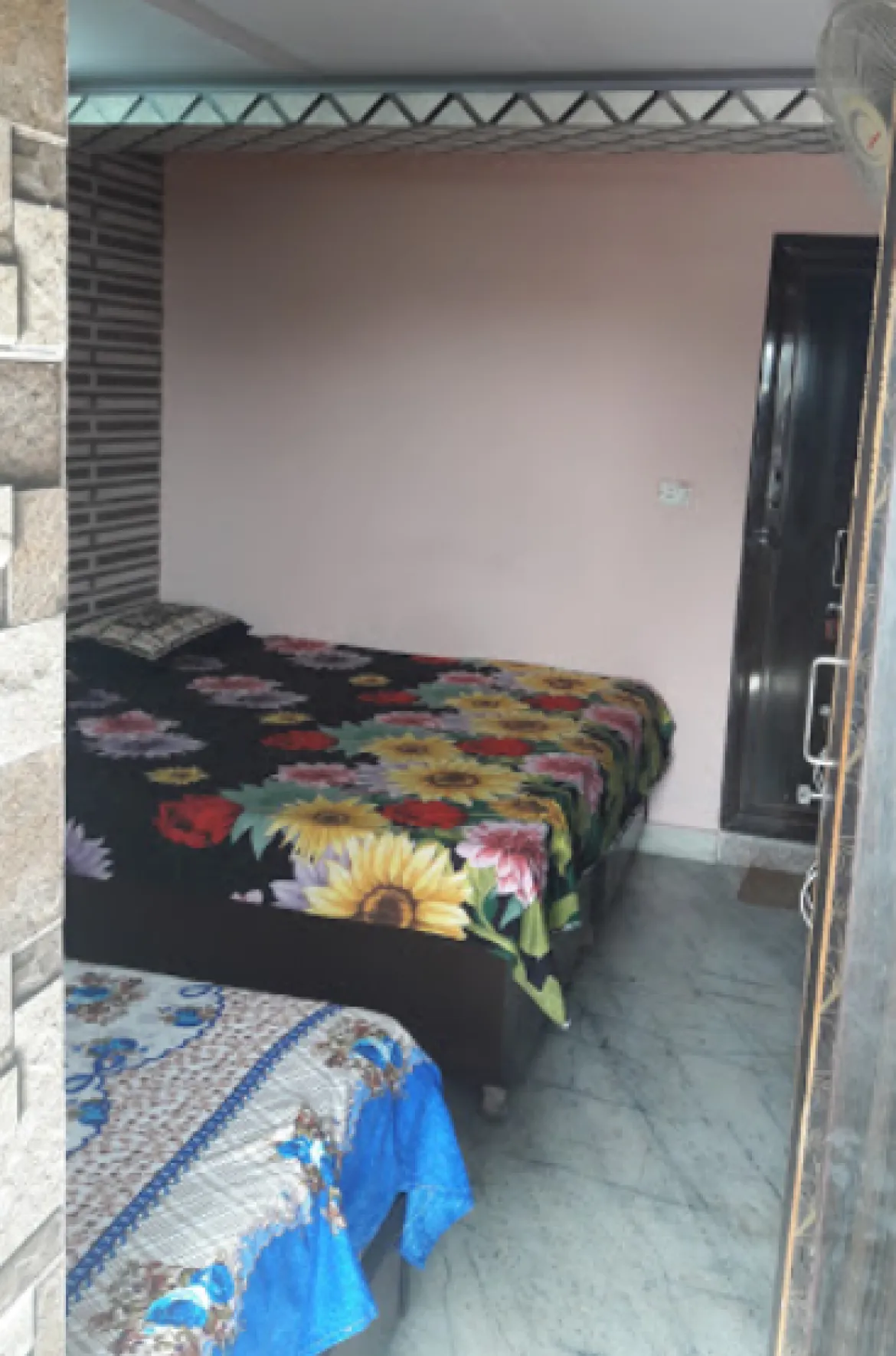 EVERGREEN PAYING GUEST for Boys  PG in Ramesh Nagar Delhi