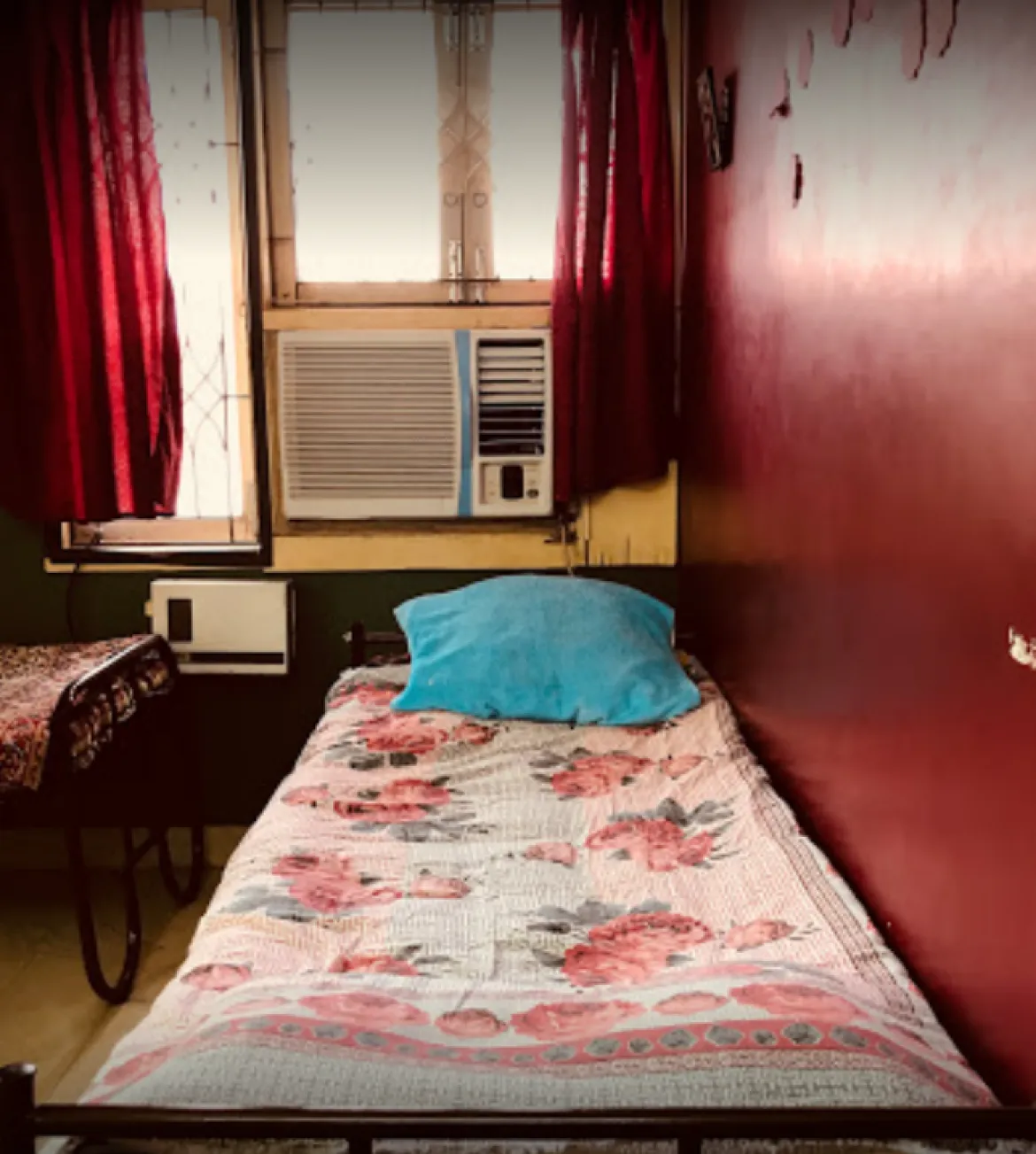 Mom care Womens Paying Guest house