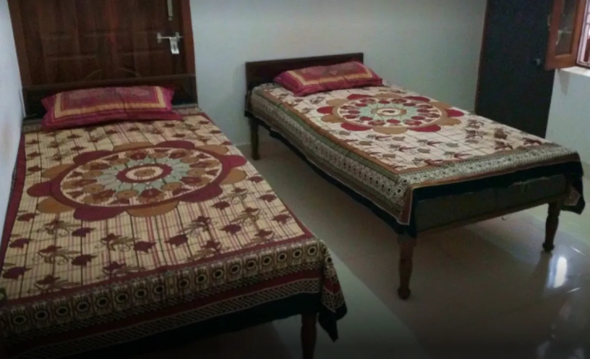 SOUTH NORTH LINK Girls PG Raipur Khadar, Sector 126, Noida, U.P