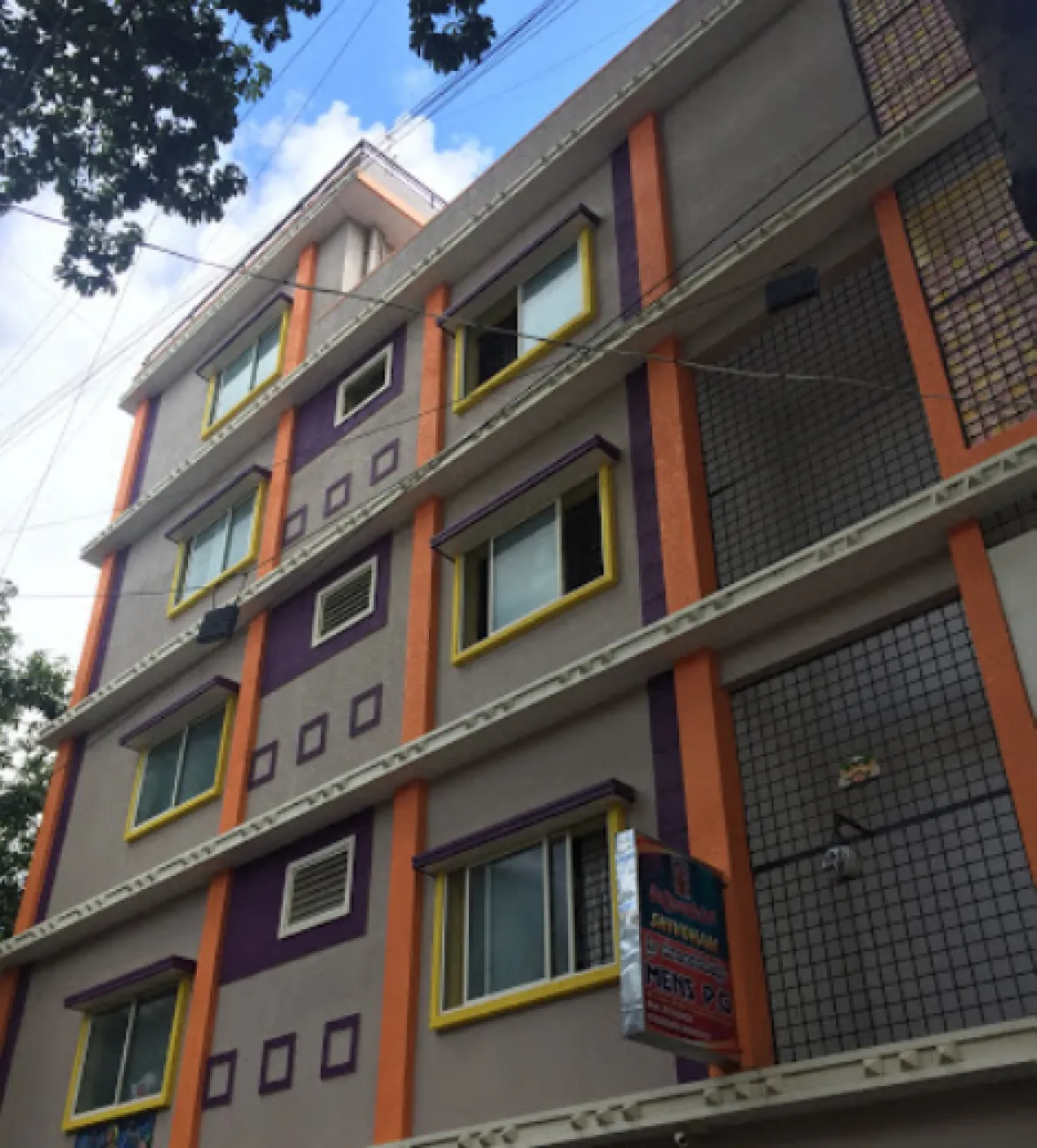 Shivoham Shree durgaparmeshwari Men's PG in Bengaluru, Karnataka