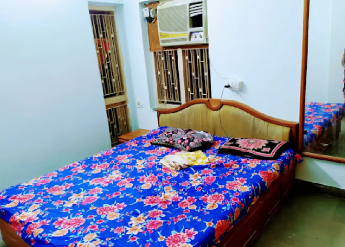 Shivranjani girls pg in Ahmedabad Gujarat
