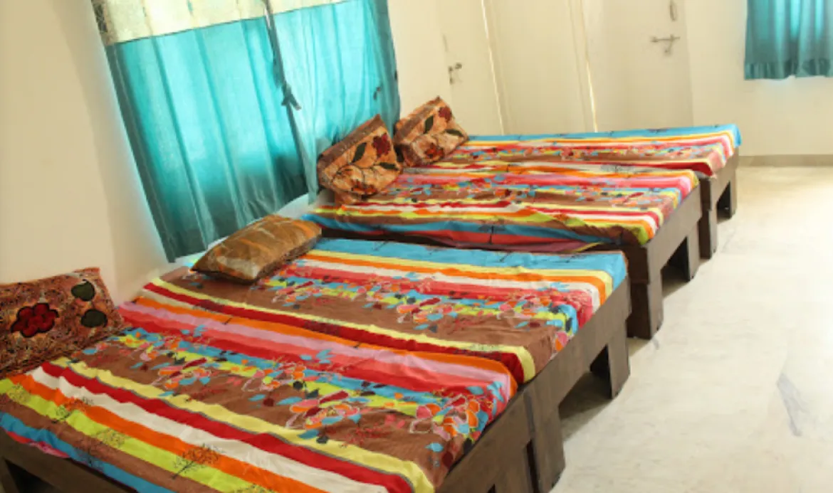 Siyaram boys pg & hostel Navrangpura, Ahmedabad, Gujarat