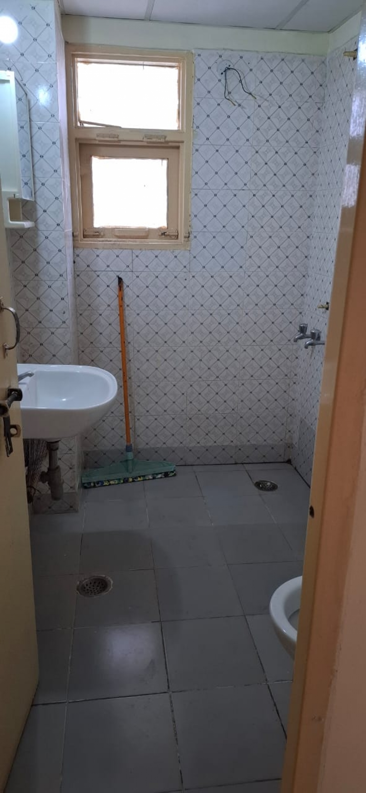 Girls PG in IMT Faridabad near sector 68, 69, 70