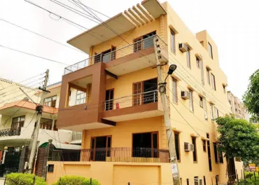 Girls PG Near Sector 48, 49 & 34 on Subhash Chowk, Sohna Road, Gurugram