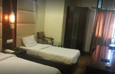 Vardhman Girls' PG in Karol Bagh New Delhi
