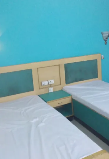 Vardhman Girls' PG in Karol Bagh New Delhi