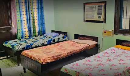 Indirapuram Mahi PG (Boys & Girls)