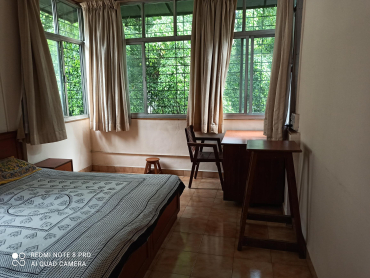 Pari Seema Girls PG near Fergusson College, Shivajinagar, Pune
