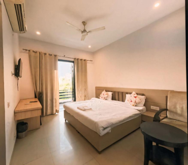 RR Luxury Coliving PG near Huda Metro, Sector 44, Gurgaon