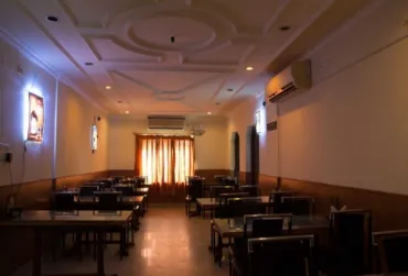 Hotel Urmee in Rasulgarh, Bhubaneswar