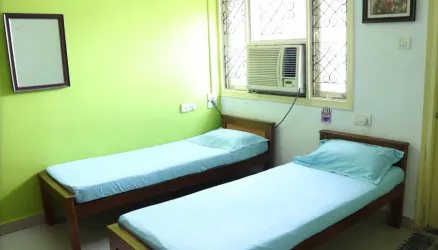 Metro Inn PG accommodation / Hostel for Men & Women, Chennai