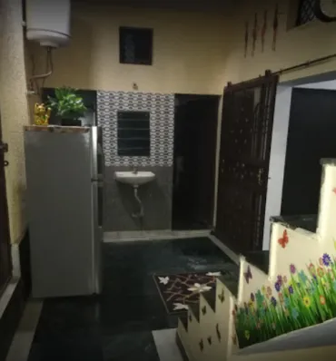 Awesome pg for boys in Chuna Mandi Paharganj New Delhi