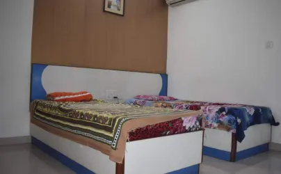 Crystal Rocks Suites & PG Accommodation For Gents in Bengaluru, Karnat