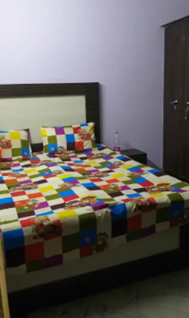 EVERGREEN PAYING GUEST for Boys  PG in Ramesh Nagar Delhi