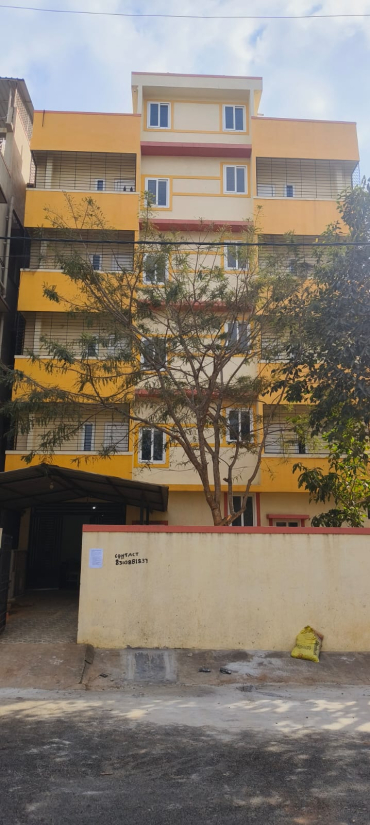 Femme retreat luxury ladies PG in RK Hegde Nagar, Bengaluru, Karnataka