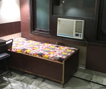 Tirupati Girls pg  in Jawahar Nagar Kamla Nagar Delhi