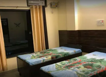 High5 Girls PG Pocket B, Sector 19, Noida, Uttar Pradesh