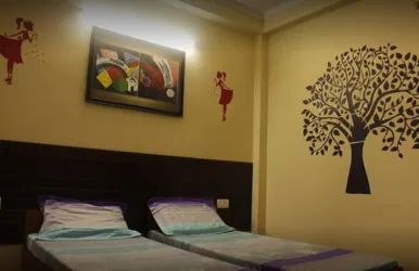 High5 Girls PG Pocket B, Sector 19, Noida, Uttar Pradesh