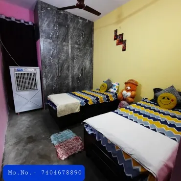 Hari Roop pg for girls in chawla colony ballabgarh