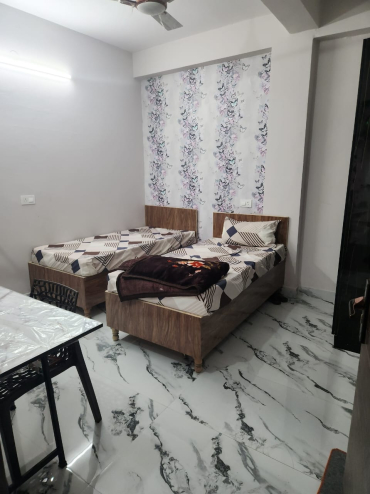 5 Star Residency Pg for Boys & Girls In Sector 18 Gurgaon