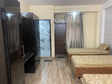 5 Star Residency Pg for Boys & Girls In Sector 18 Gurgaon