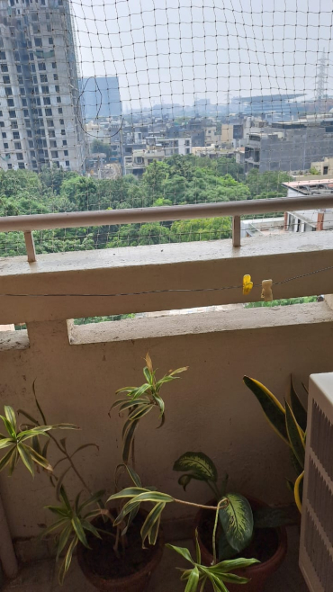 PG available for boys at Essel Towers, MG Road Metro station, Gurgaon