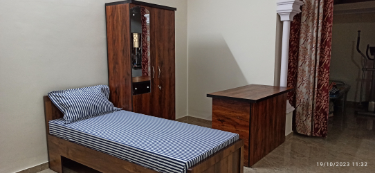 Nr Home Stays Pg for boys Near Mathikere, Bangalore