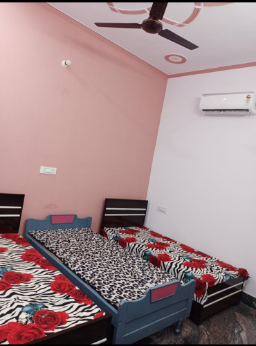 Staywell Girl's Pg, Shiv Garden Colony, Suresh Sharma Nagar, Bareilly