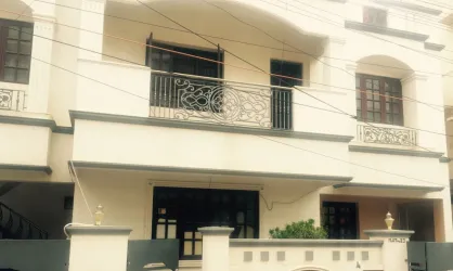 MISS & MRS PG for Women