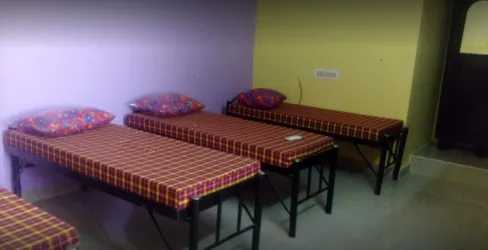 Mokshanivas women pg at perungudi