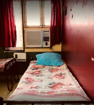 Mom care Womens Paying Guest house