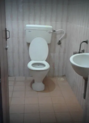 Nivetha Paying Guest For Working Women