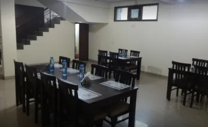 PHS Girls PG in Pocket A, Sector 53, Noida, Uttar Pradesh