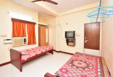SVH Men PG, Sky hostel