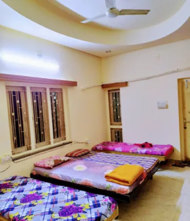 Shivranjani girls pg in Ahmedabad Gujarat