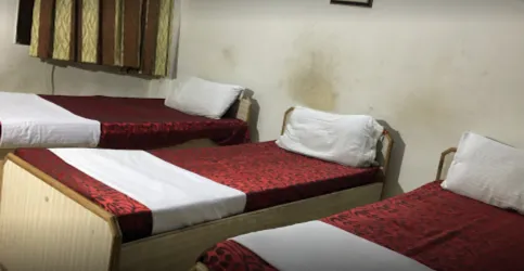 Shyam Vandana paying guest Block B, Sector 26, Noida, Uttar Pradesh