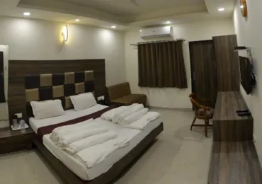 Smart Rooms By Hotel Shree Vatika in Bhopal, Madhya Pradesh