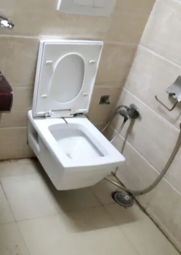 Sri Sri Residency Hotel Anand Vihar, Kaushambi, Ghaziabad, UP