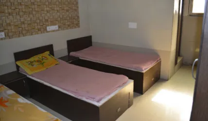 Sunny's pg & hostel in  Navrangpura, Ahmedabad, Gujarat