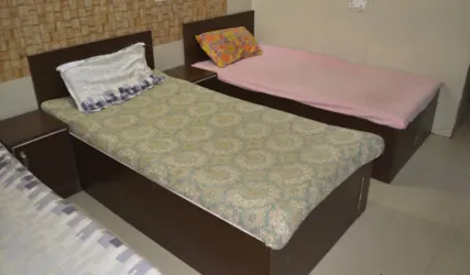 Sunny's pg & hostel in  Navrangpura, Ahmedabad, Gujarat