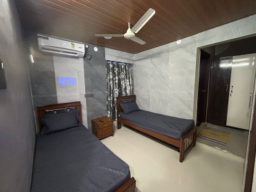 OYO LIFE SPG GRAND pg for boys in Madhapur, Hyderabad, India