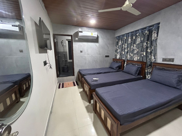 OYO LIFE SPG GRAND pg for boys in Madhapur, Hyderabad, India
