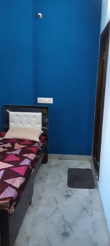 Shri Mens Pg In Chanda Nayak Thanda, Madhapur,Hyderabad