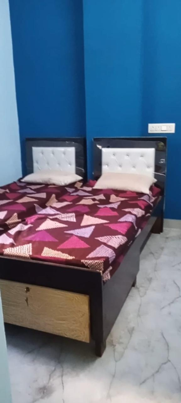 Shri Mens Pg In Chanda Nayak Thanda, Madhapur,Hyderabad
