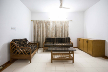 Hetal shah paying guest for boys & Girls in navrangpura, Ahmedabad