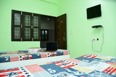Arpit PG for boys in sector 44 Noida